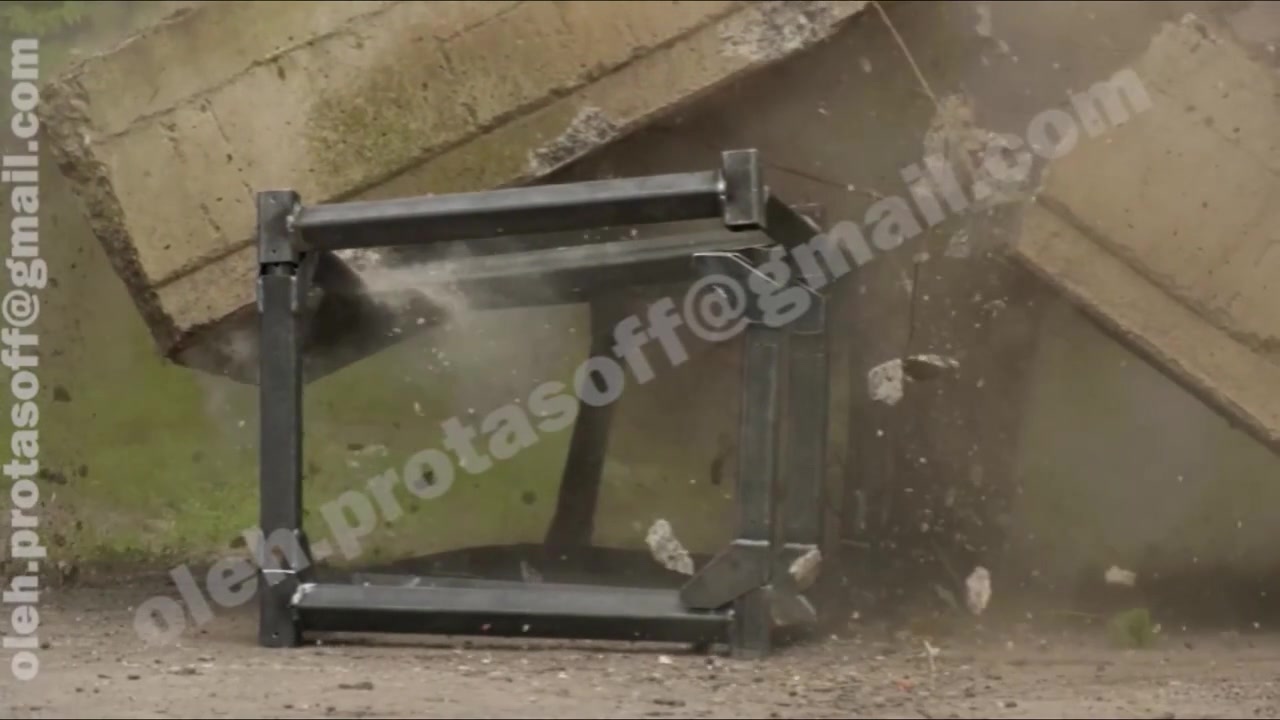Prototype structure during load test
